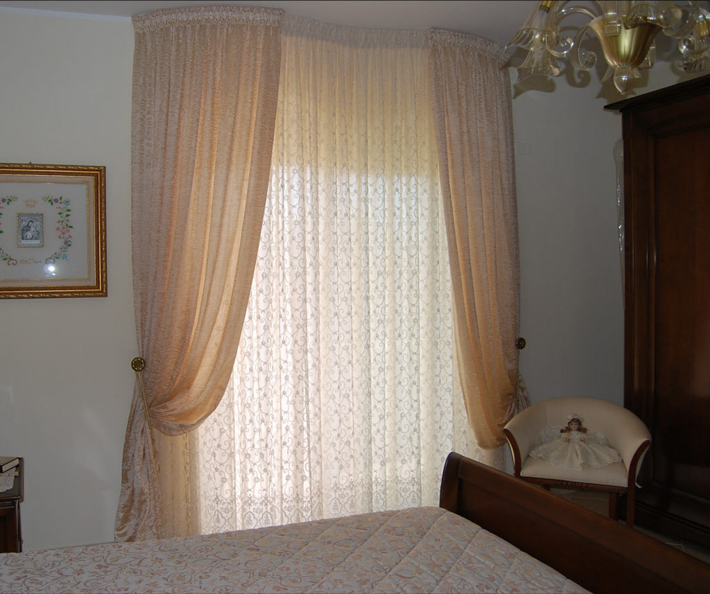 Tende da soggiorno con calate: tapezzeria longo: prodotti. tende ...